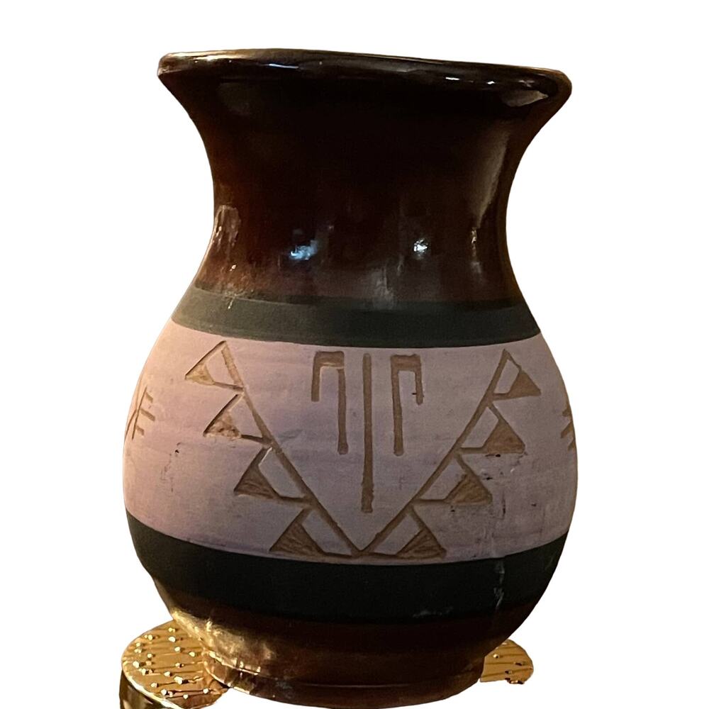 VINTAGE SMALL NATIVE AMERICAN SMALL CONTAINER ARTSIST GASKIN